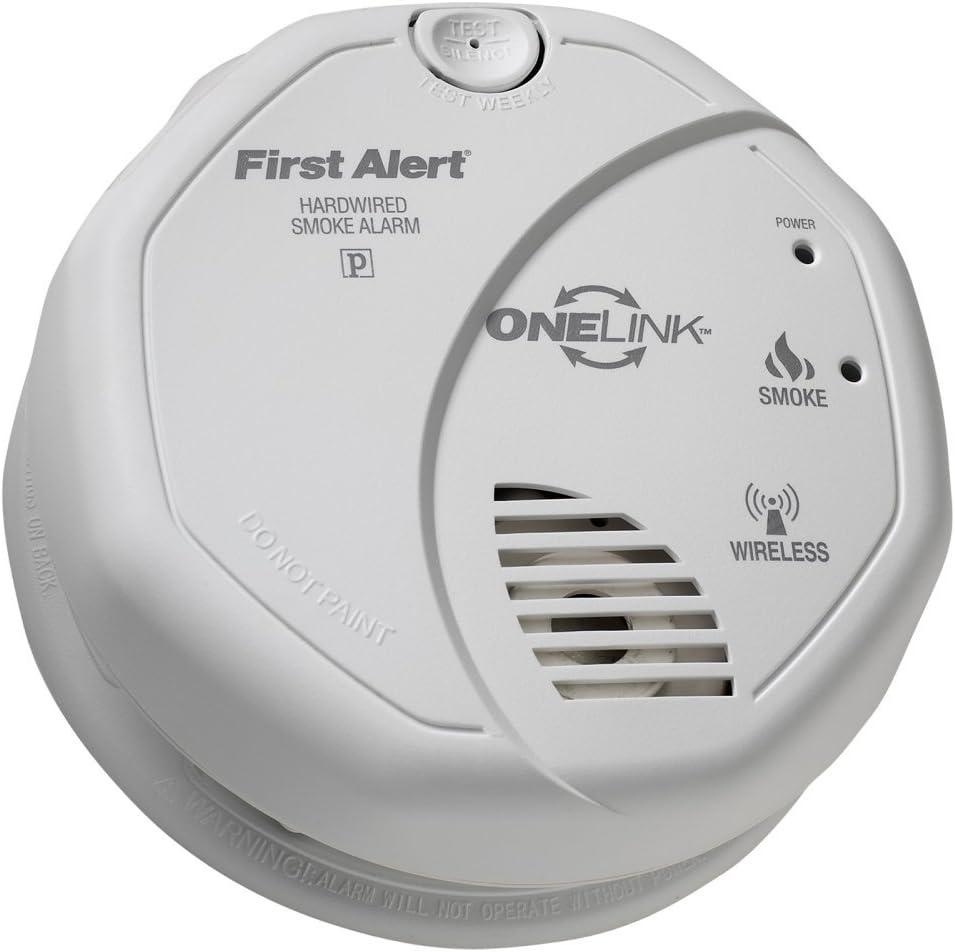 imageFIRST ALERT Hardwired Wireless Smoke Alarm with Photoelectric Sensor and Battery Backup SA521CN3ST  White1Pack