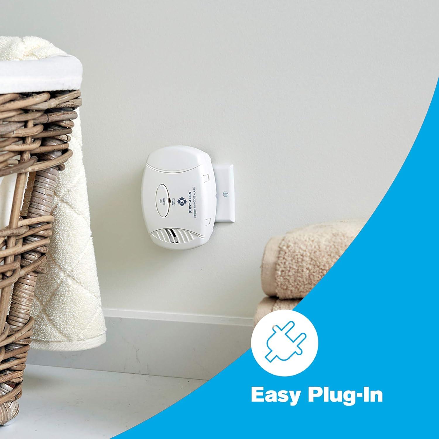 imageFirst Alert Carbon Monoxide Detector PlugIn Alarm with Battery Backup CO605 White 1PackPack of 3