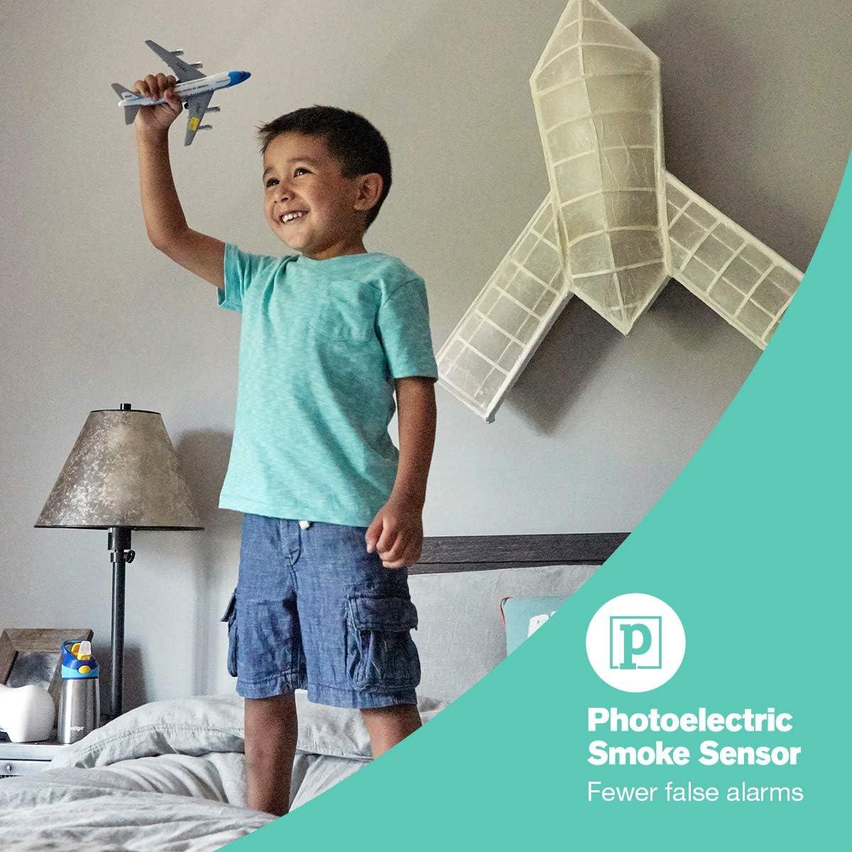 imageFirst Alert SMCO100 BatteryOperated Combination Smoke ampamp Carbon Monoxide Alarm  3 Pack1Pack