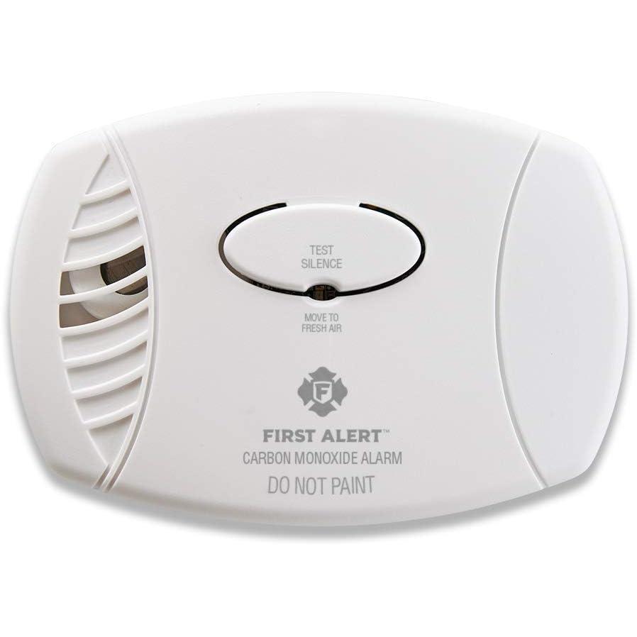 imageFirst Alert CO400 Carbon Monoxide CO Detector Battery Operated Alarm 1PackPack of 1